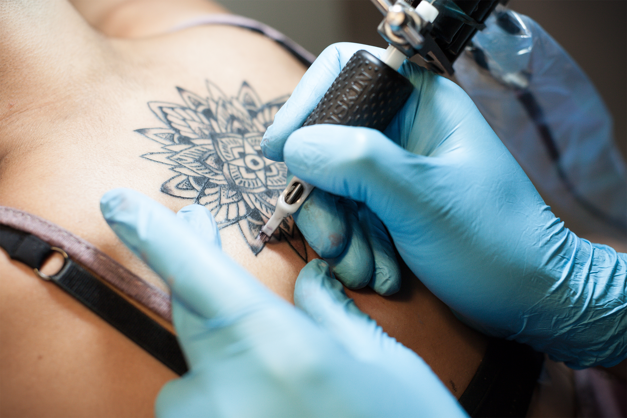 Amazing Facts About Tattoos in America, image size:2500x1667