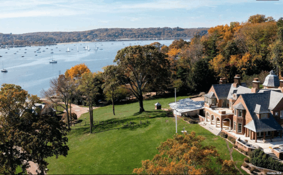 outdoors view of mansion
