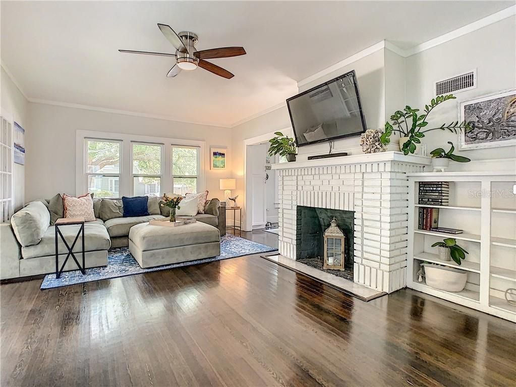 Bungalow: A Peek Inside