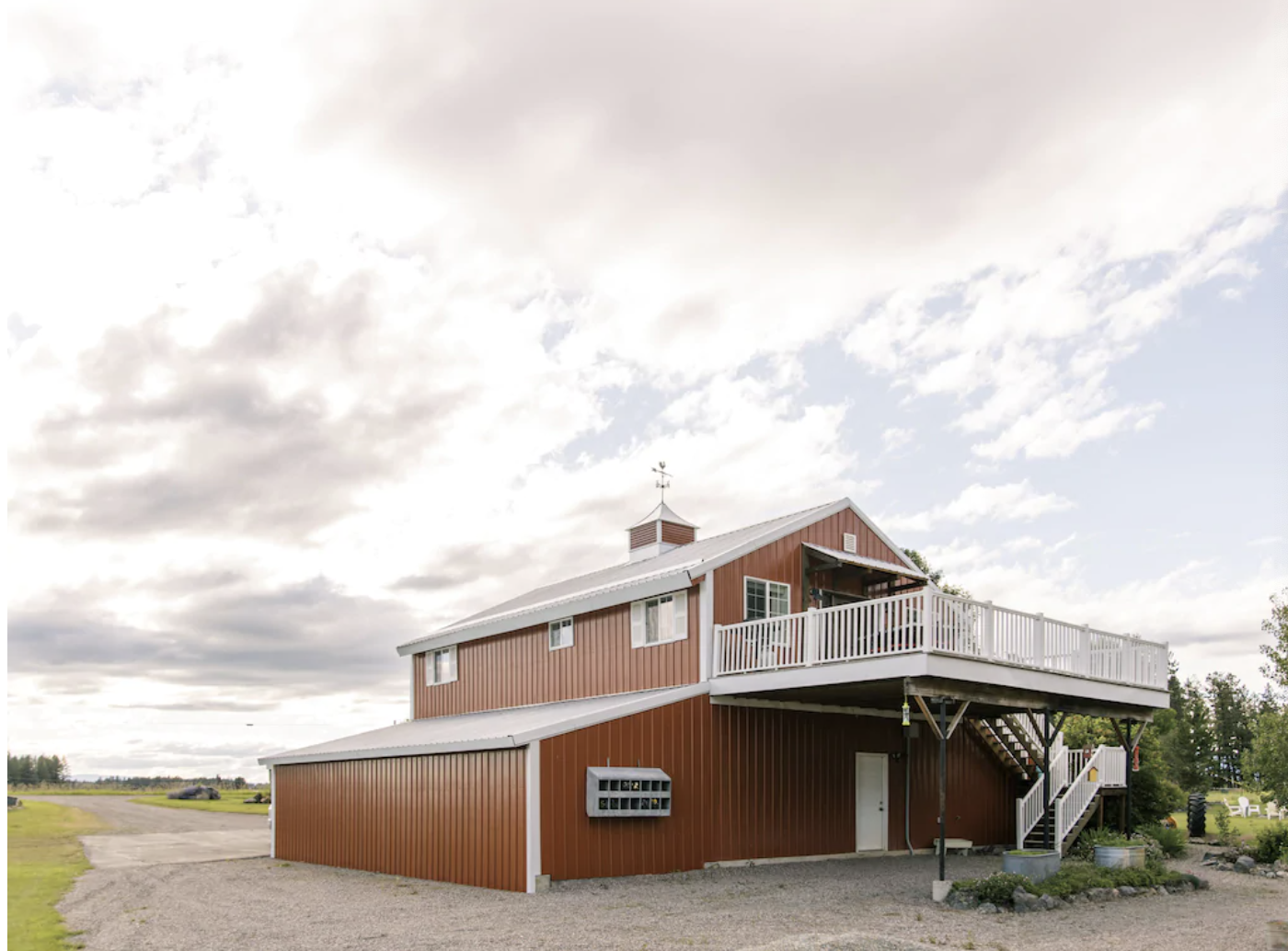 21 Beautiful Barns and Farmhouses You Can Rent on Airbnb and Vrbo
