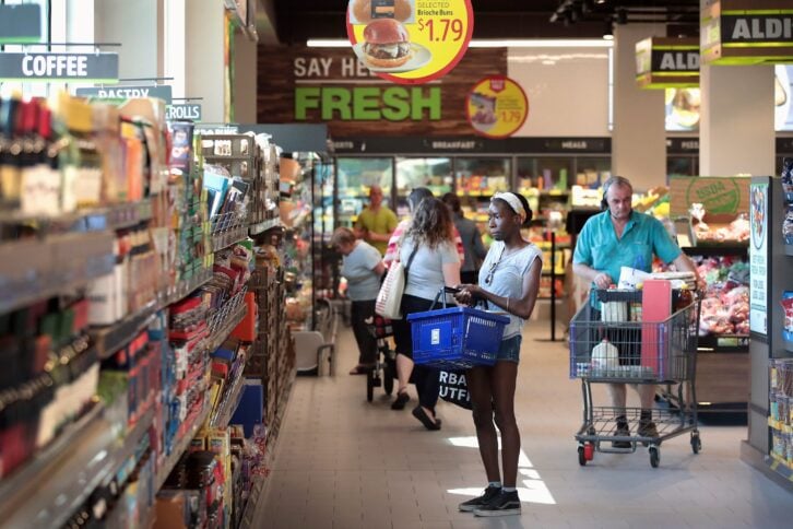 shoppers at aldi