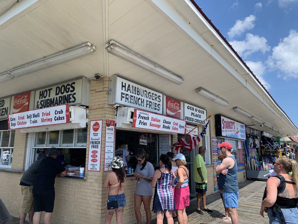 Gus Gus Place