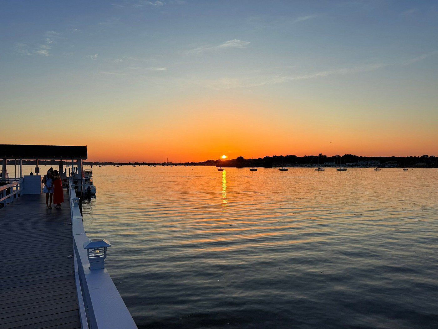 Louie Oyster Bar And Grille