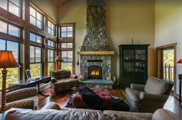 Luxurious Slopeside Townhouse