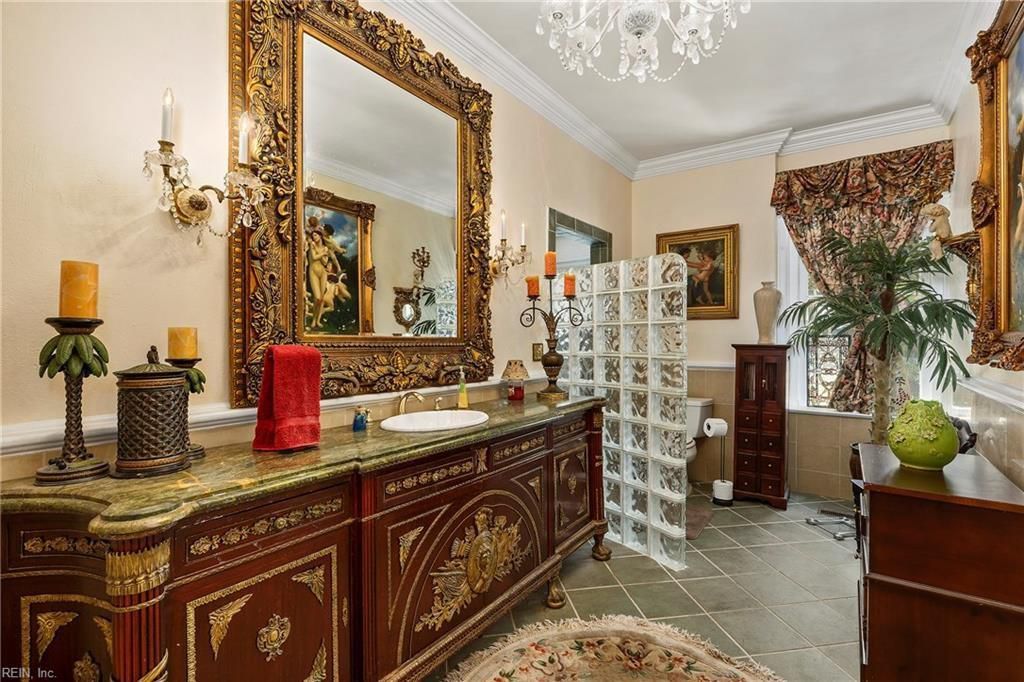 Neoclassical: A Peek Inside