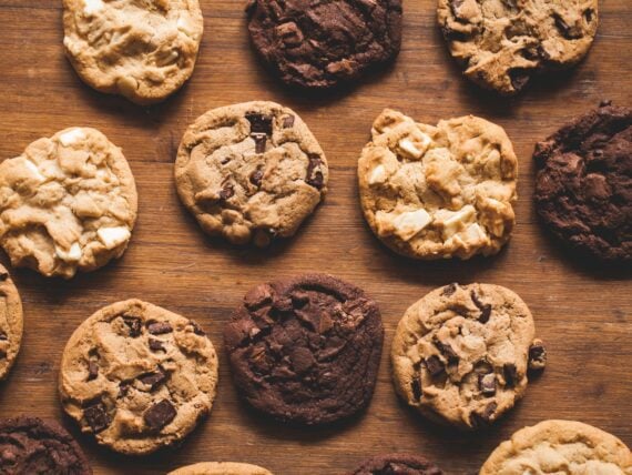 Baking cookies
