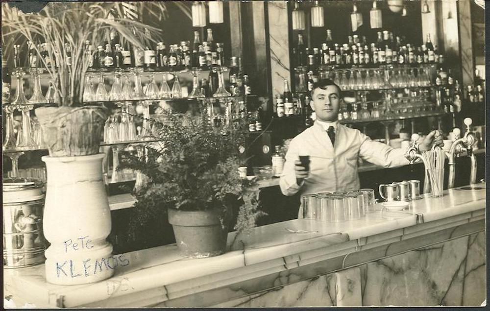 Soda Fountain Battle Creek MI 1911