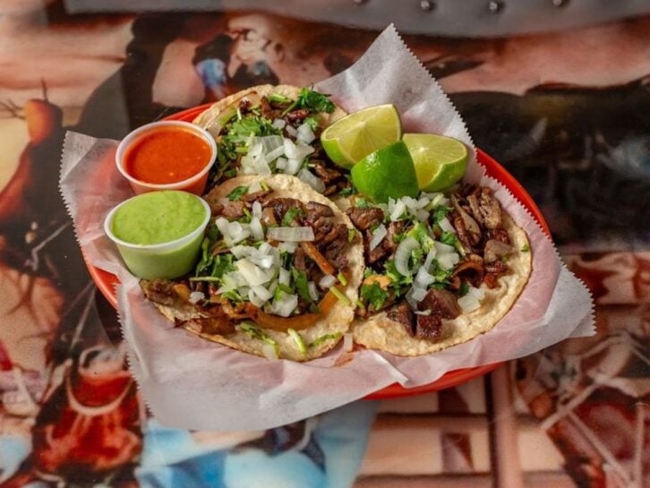 Tacos at Taqueria El Guacamole