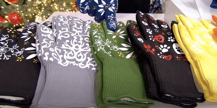 Temp-Tations Oven Gloves