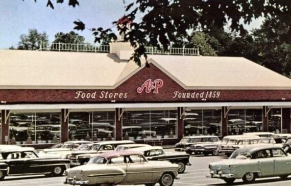 Vintage photo of A&P Grocery Store with vintage cars in lot