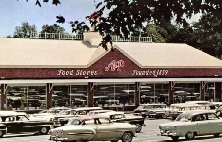 Vintage photo of A&P Grocery Store with vintage cars in lot