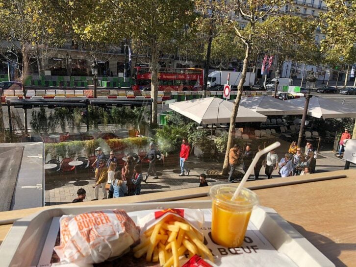 McDonald's Paris outside
