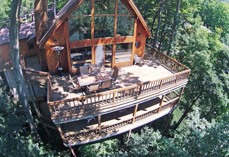 Five Bedroom Treehouse