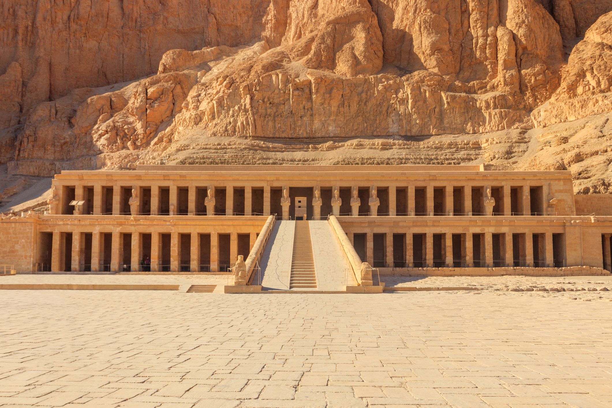 mortuary temple of hatshepsut in luxor, egypt