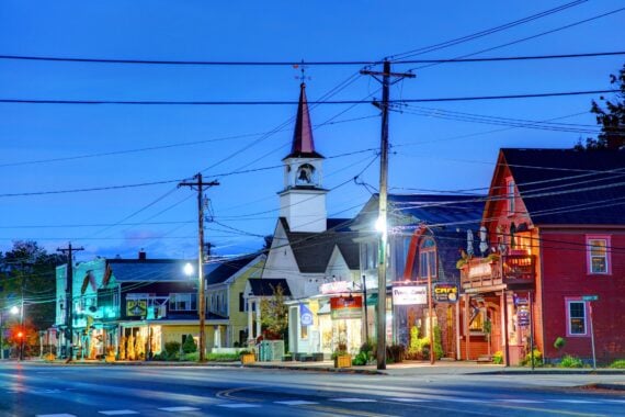 North Conway is a village in eastern Carroll County, New Hampshire, United States. North Conway is the largest village within the town of Conway. North Conway has named one of the best ski towns in the world