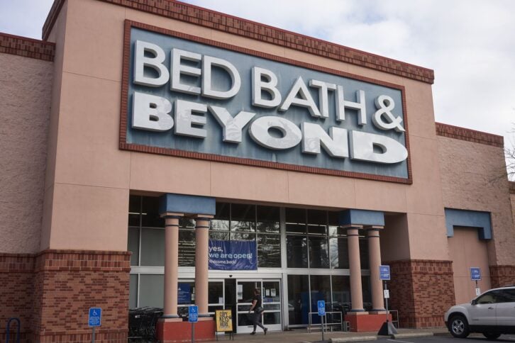 Tigard, OR, USA - Oct 20, 2020: The Bed Bath & Beyond store in Tigard, Oregon. Bed Bath & Beyond Inc. is an American chain of domestic merchandise retail stores.