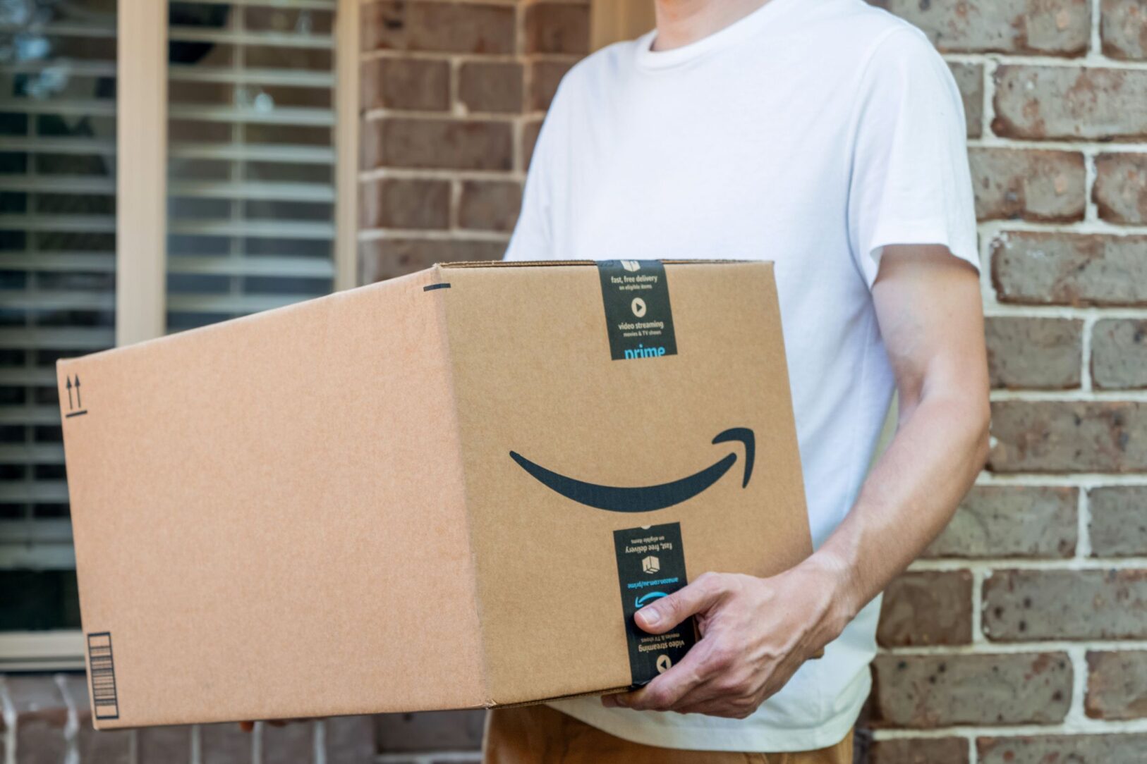 new-amazon-feature-warns-shoppers-about-frequently-returned-products