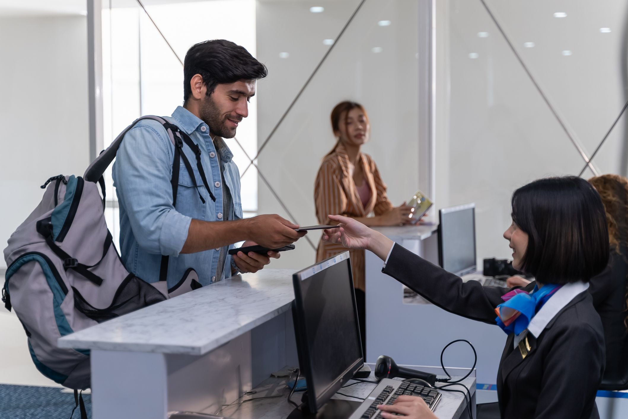 11 Things You Should Avoid Doing When Booking a Flight