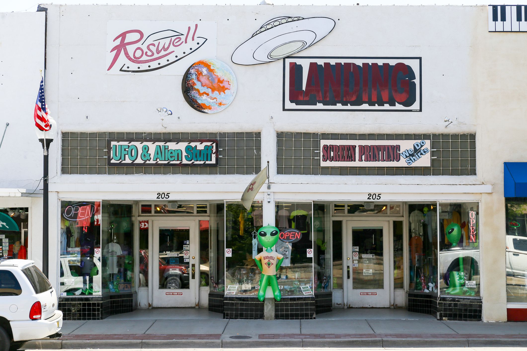 Best Things to Do in Roswell, New Mexico | UFOs, Aliens, and More