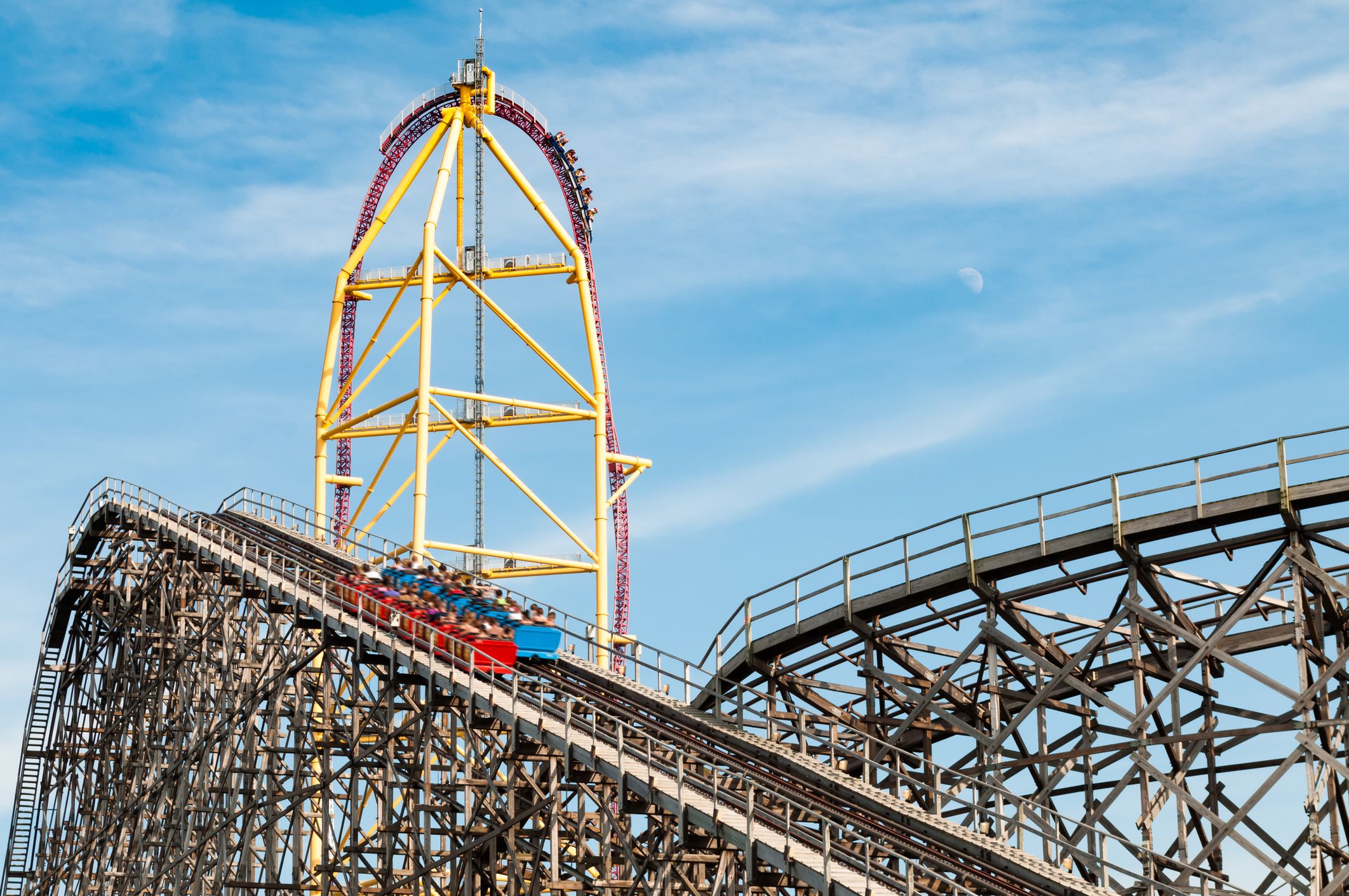 The Word's Tallest, Fastest, and Wildest Theme Park Record Breakers