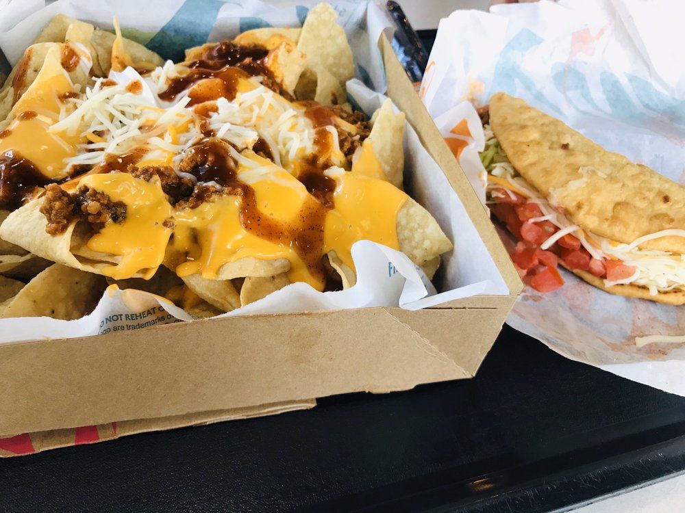 Taco Bell $5 Grande Nachos Box