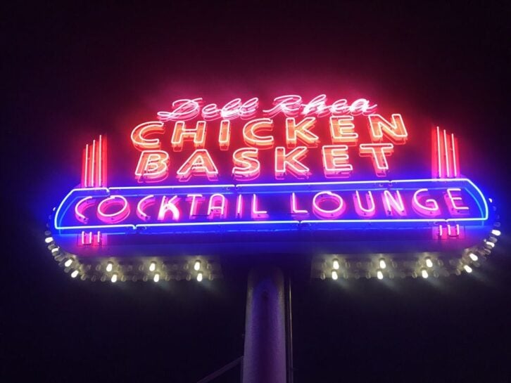 Dell Rhea's Chicken Basket