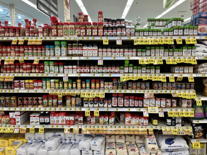 the spices asile at a grocery store
