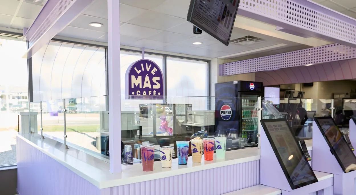 Taco Bell Live Mas Cafe Interior 3