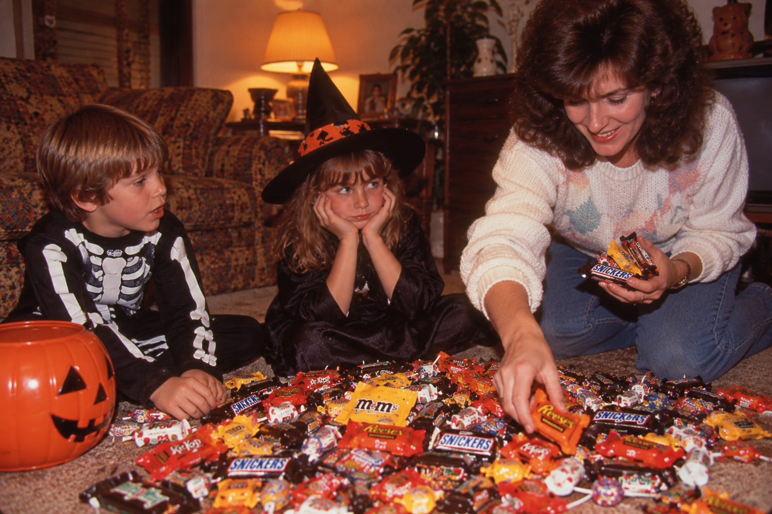 Halloween in the 1980s: 12 Things Kids Did After Candy