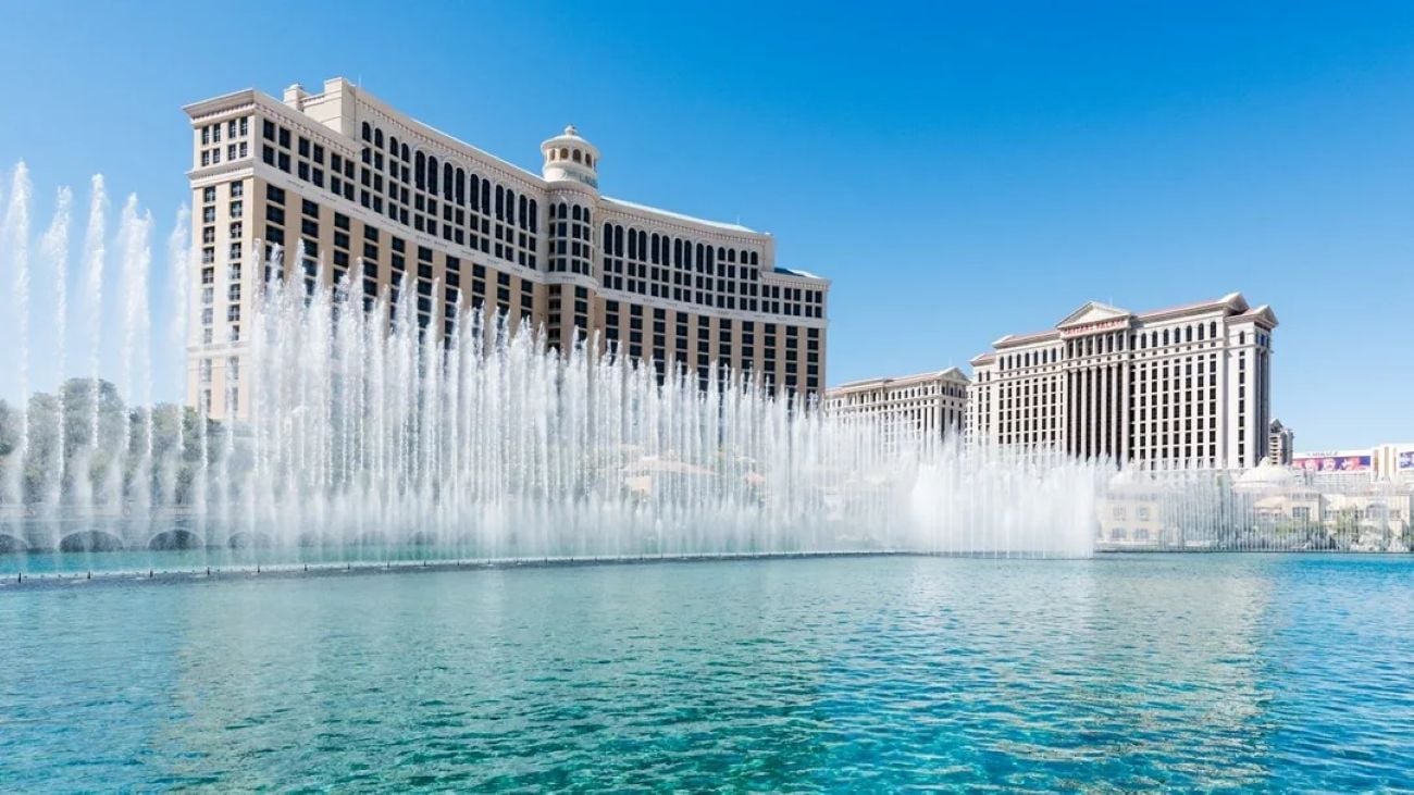 The Bellagio fountains spraying high into the air in front of the Bellagio Hotel in Las Vegas.